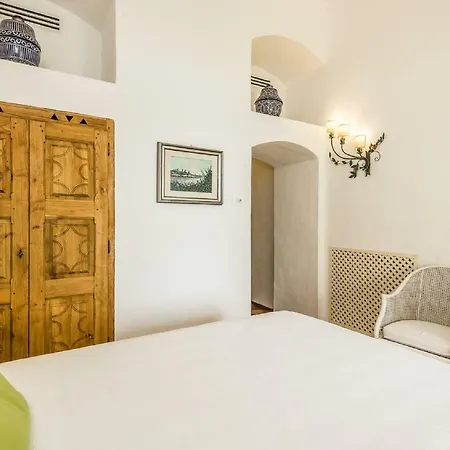 Quarto em Acomodações Particulares Cardebello Porto Cervo