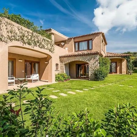Quarto em Acomodações Particulares Cardebello Porto Cervo