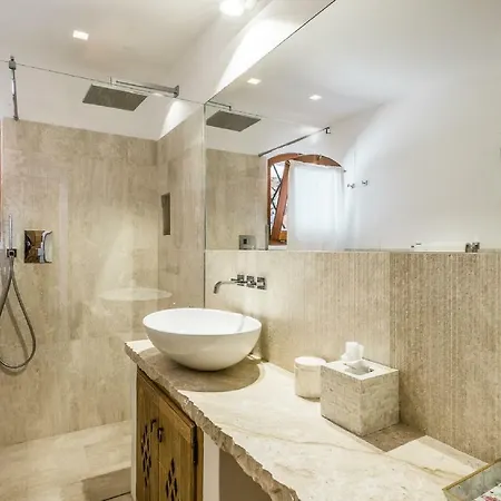 Cardebello Quarto em Acomodações Particulares